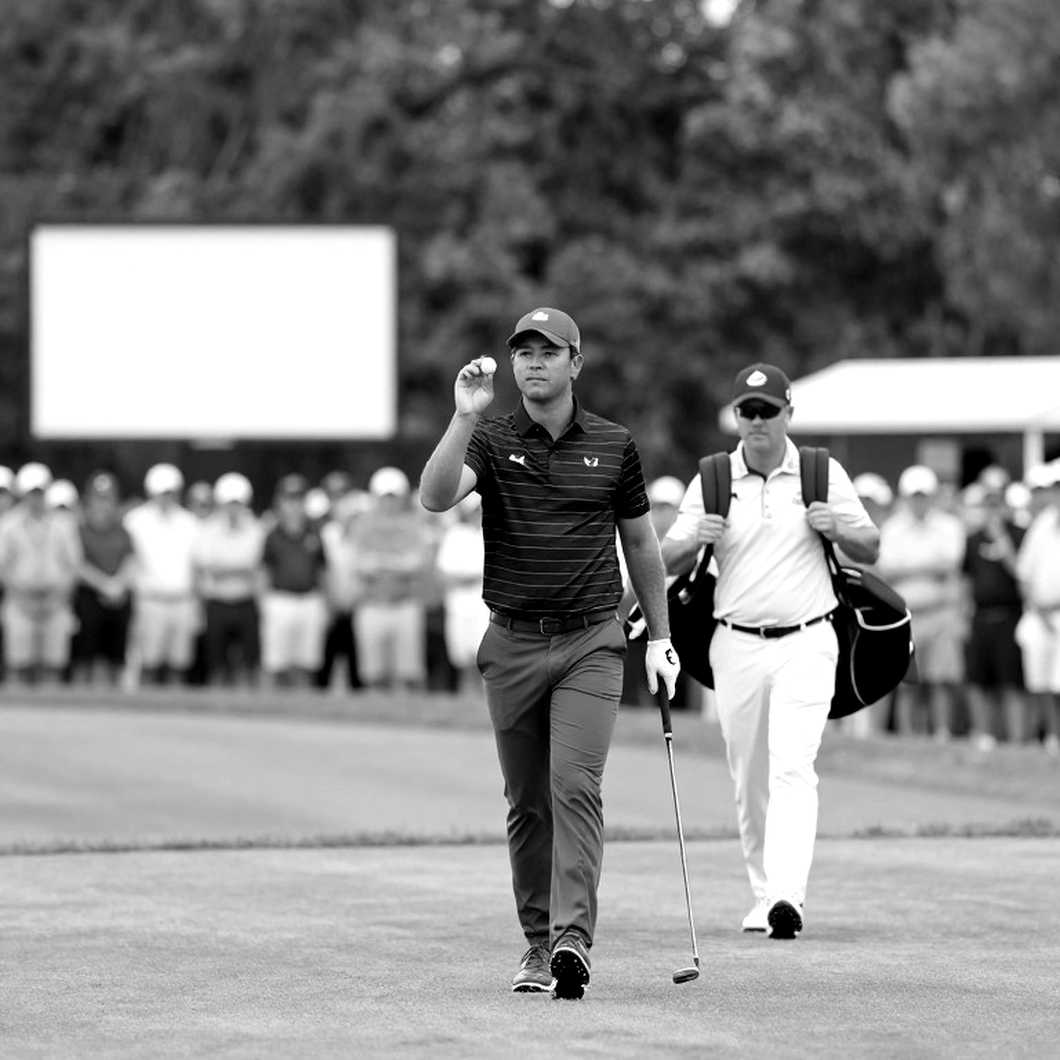 Paul Casey bùng nổ vòng 63 dẫn đầu Omega European Masters nhờ chuỗi birdie bất ngờ Paul Casey bùng nổ vòng 63 dẫn đầu Omega European Masters nhờ chuỗi birdie bất ngờ