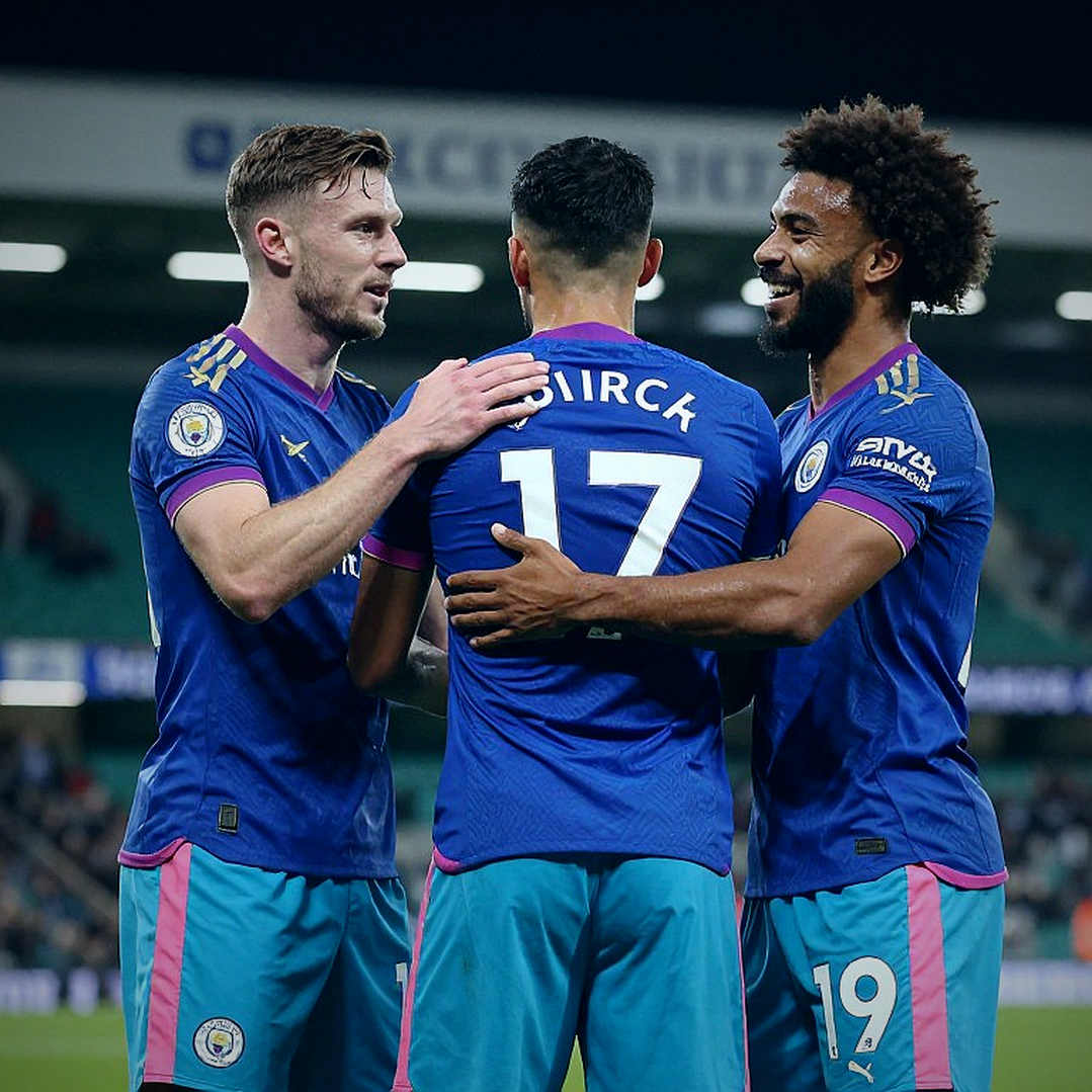 Bức tường Hy Lạp ở Augsburg: thất bại đầu tiên của Klopp và lỗ hổng không nằm ở hàng công
