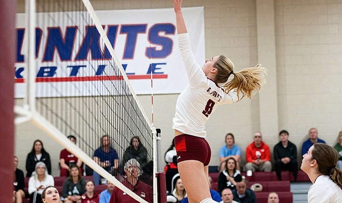 SMU Topples Pitt: A 12.5 Block Wall and a Five-Headed Attack End a 58-Match Home Streak