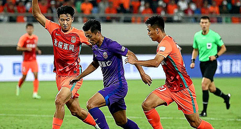 Phân tích tình hình đội bóng V.League sau kỳ chuyển nhượng: Tín hiệu từ sân tập và khán đài phụ Phân tích tình hình đội bóng V.League sau kỳ chuyển nhượng: Tín hiệu từ sân tập và khán đài phụ