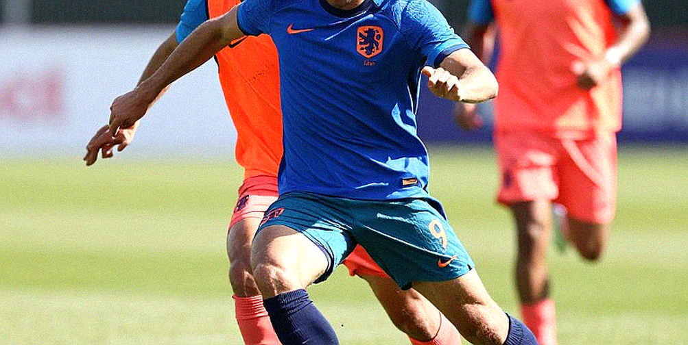 Tờ hồ sơ quyết định mùa giải V.League trước khi trọng tài thổi còi
