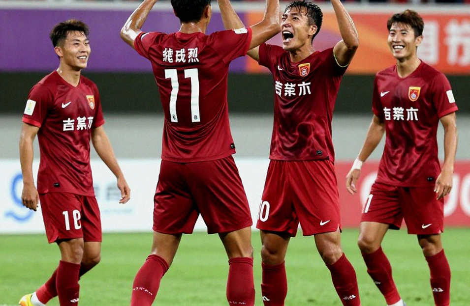 Tuyển Việt Nam 1-0 Philippines: Ba tân binh, một bàn thắng đổi hướng và bài toán kiểm soát thế trận