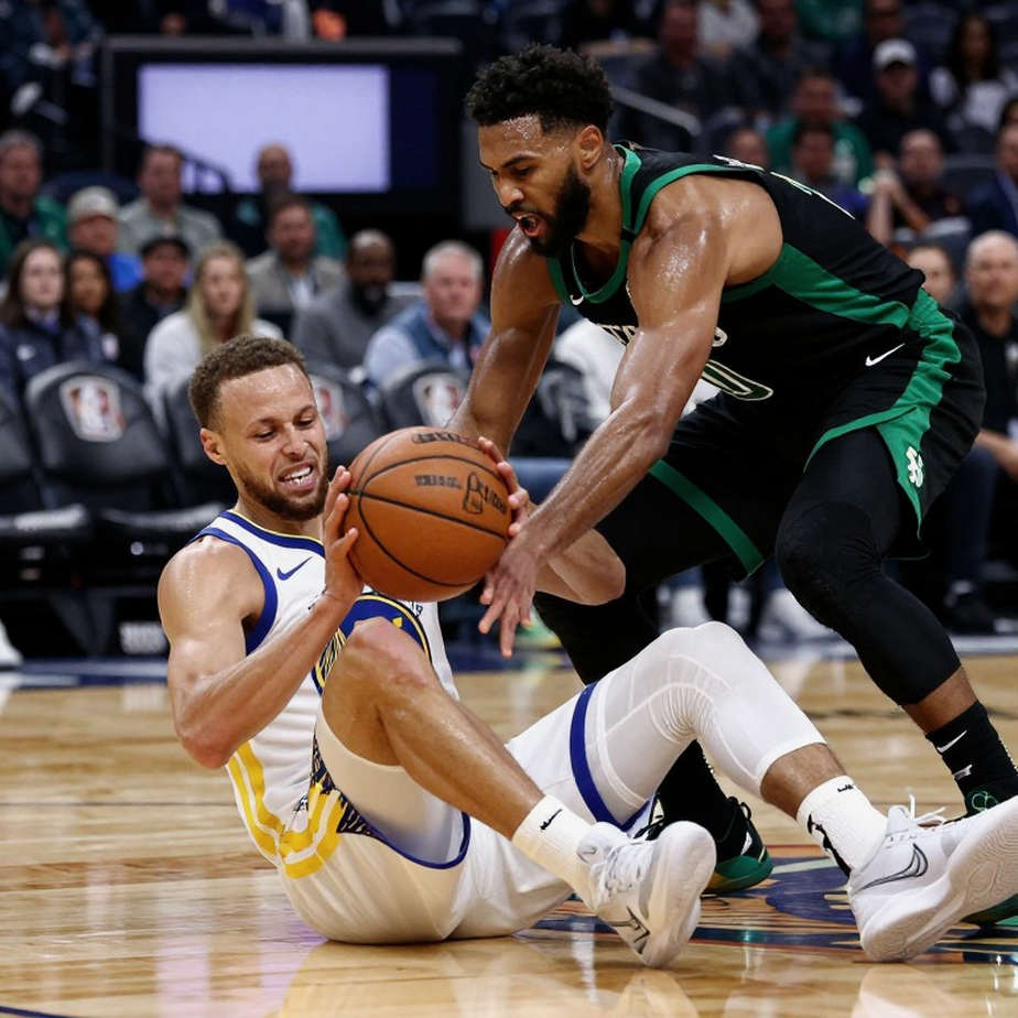 Damian Lillard: Achilles, bản hợp đồng không thể trao đổi và khoảng trống giữa hai nhịp di chuyển