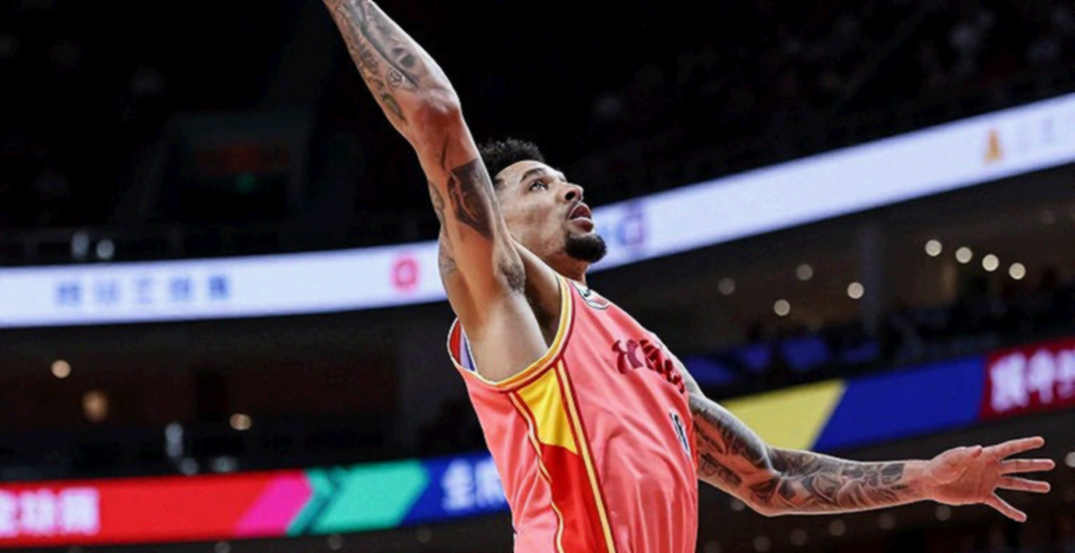 Chữ NO của Cristóbal Soria và bài kiểm tra độ chín dành cho Gilberto Mora